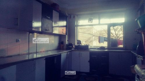 Three-room apartment for sale in Sara-e Shamali