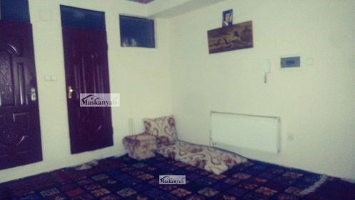 Three-room apartment for sale in Sara-e Shamali