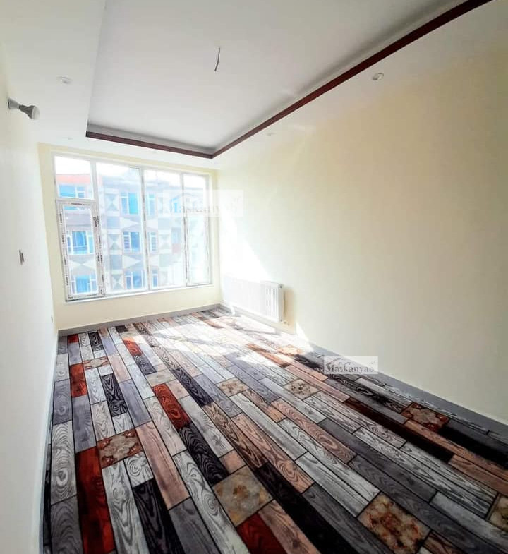 Three-room apartment for sale in Taimani
