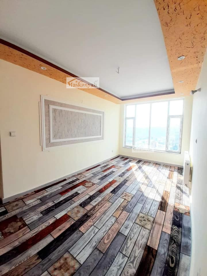 Three-room apartment for sale in Taimani