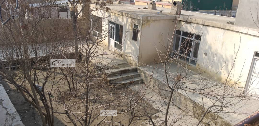10 rooms house for rent in Shaheed Hangara Square