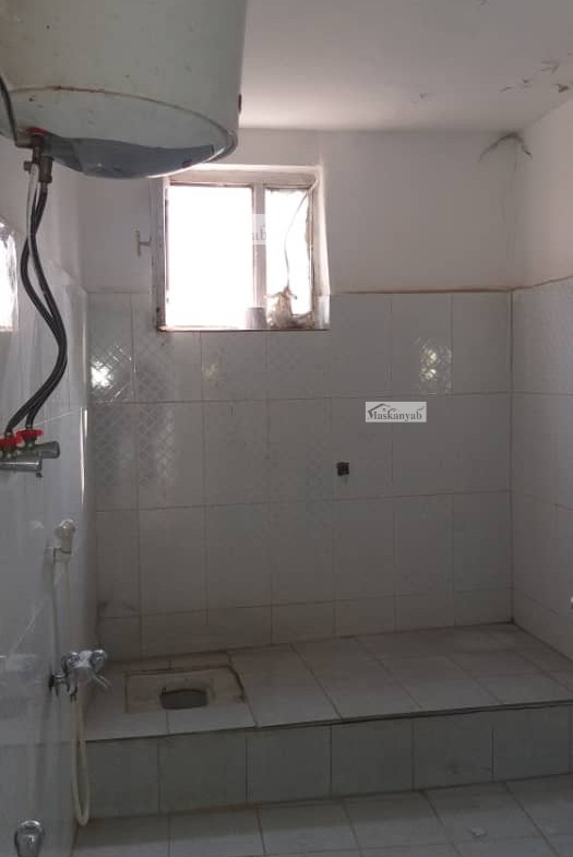 10 rooms house for rent in Shaheed Hangara Square