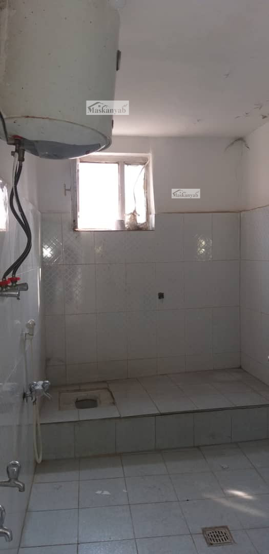 10 rooms house for rent in Shaheed Hangara Square
