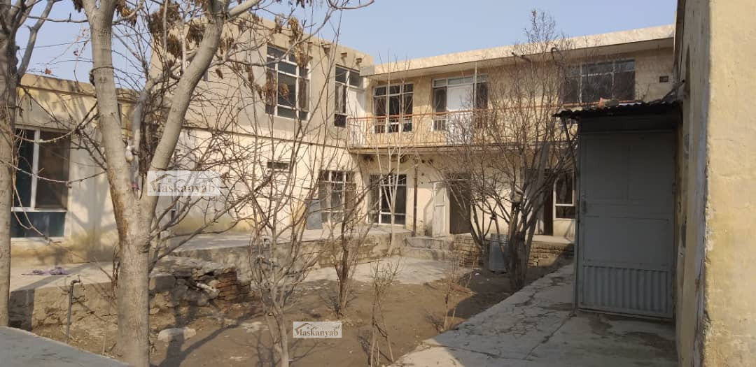 10 rooms house for rent in Shaheed Hangara Square