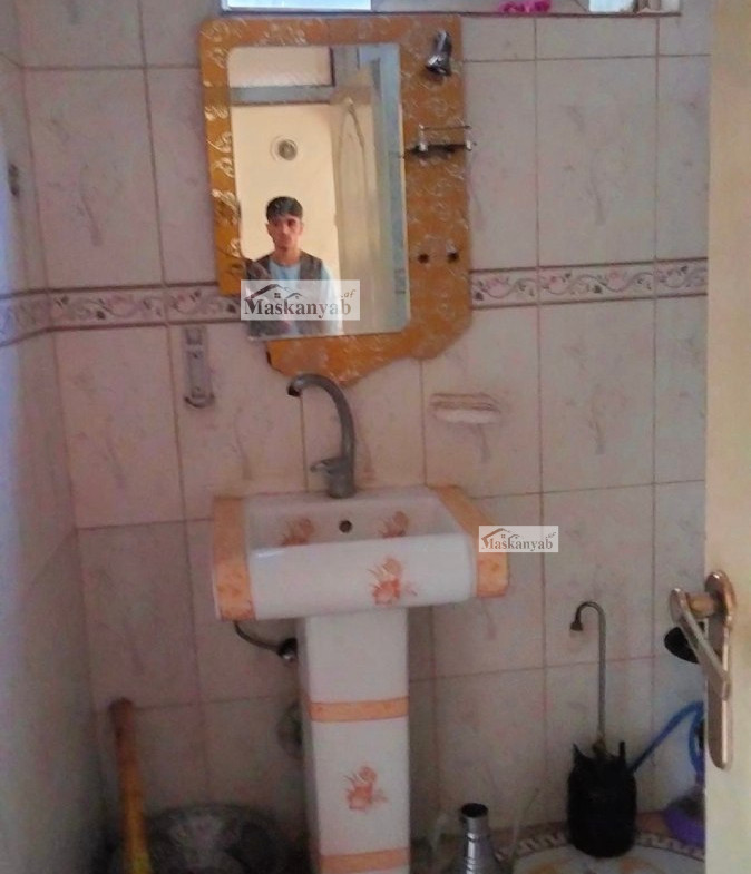 Eight-room house for mortgage in Karte New