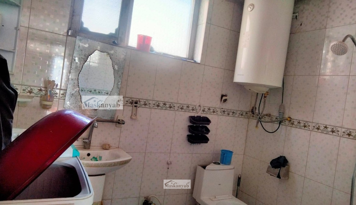 Eight-room house for mortgage in Karte New