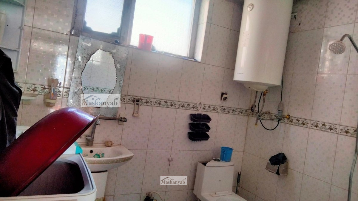 Eight-room house for mortgage in Karte New