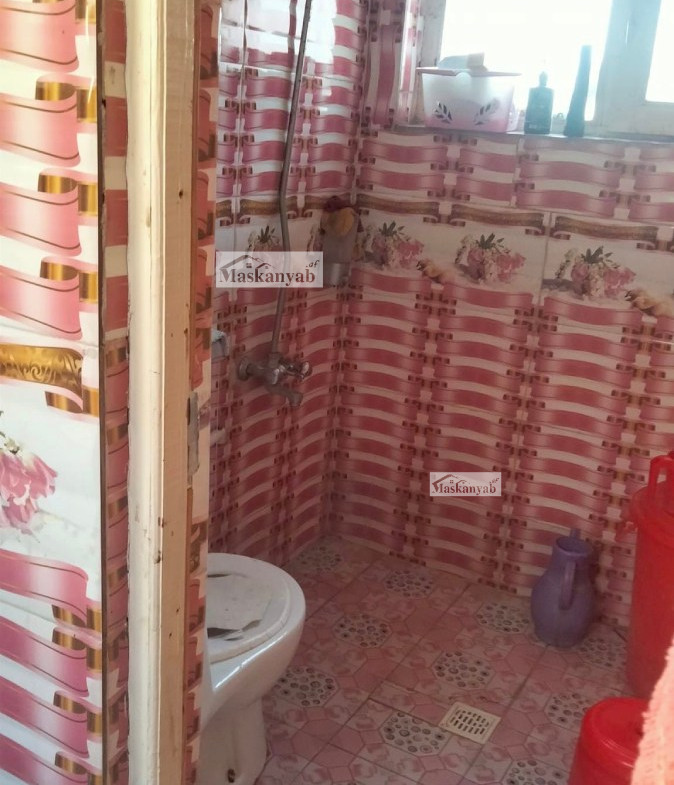 Eight-room house for mortgage in Karte New
