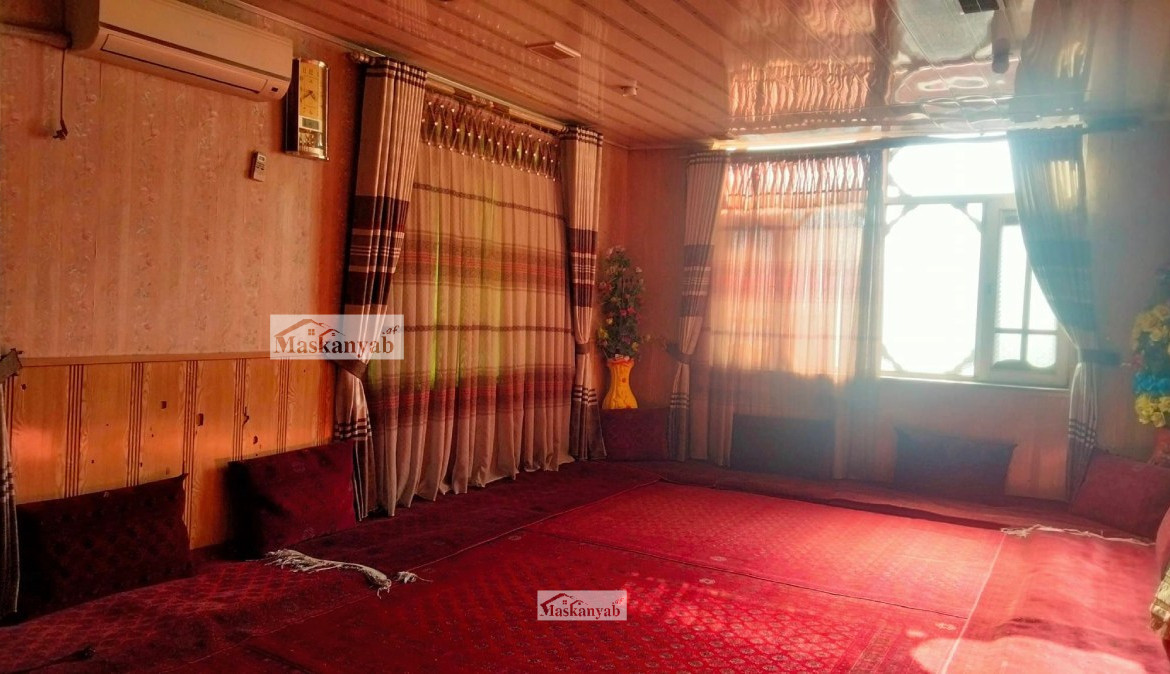 Eight-room house for mortgage in Karte New