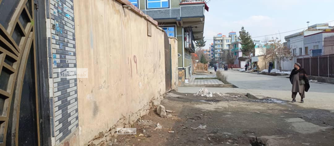 Four-room house for sale in Company Road, Kabul