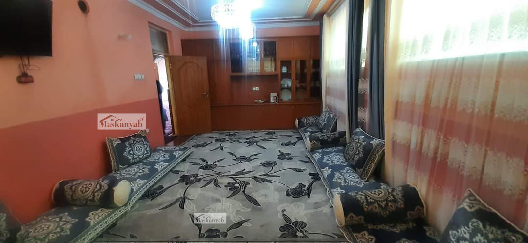 Three-and-half-floor house for rent in Taimani Project