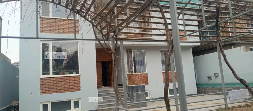 Three-and-half-floor house for sale in Company, Kabul