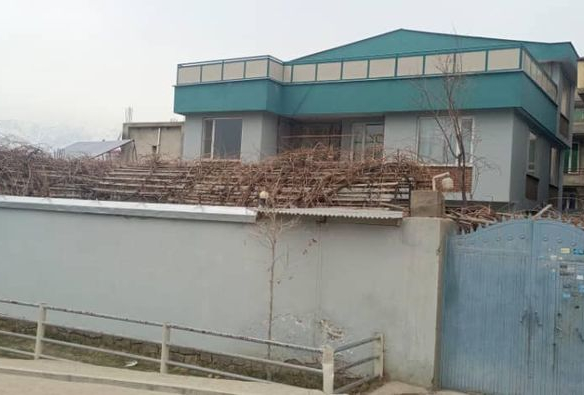 Three-and-half-floor house for sale in Company, Kabul