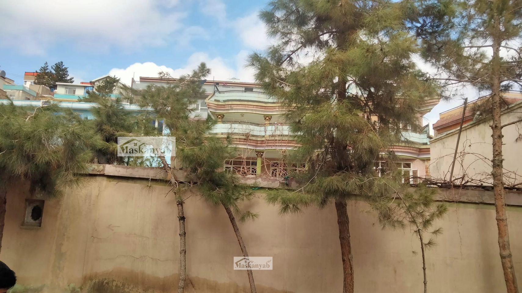 Three-floor house for mortgage in Karte New