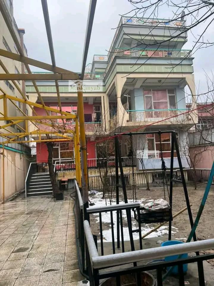 Three-floor house for rent in Qala-e Fatihullah