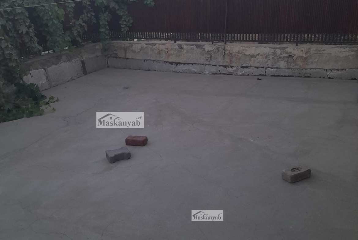 Three-floor house for sale in Chehel Sotun, Kabul