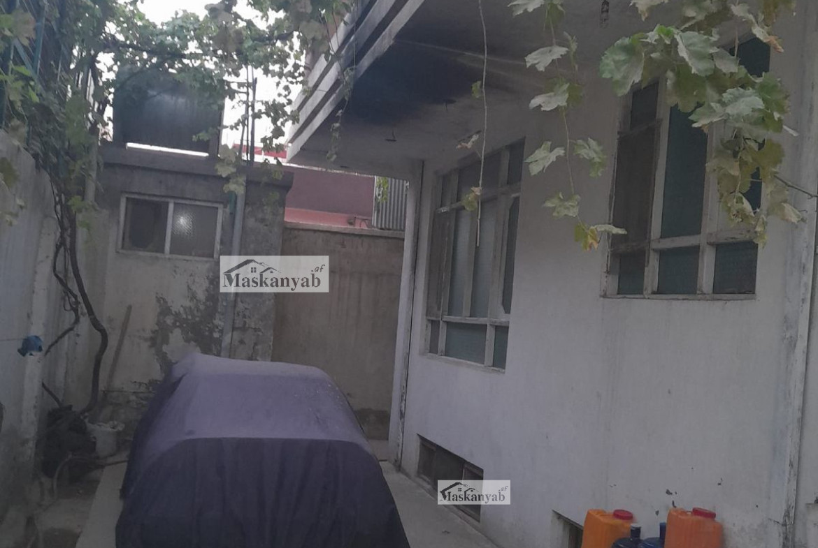 Three-floor house for sale in Chehel Sotun, Kabul
