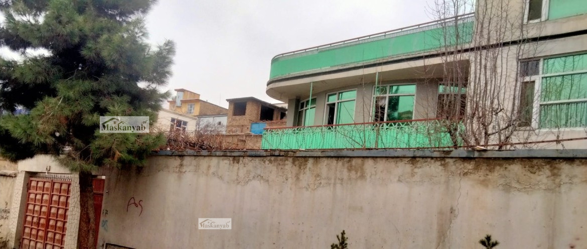 Three-floor house for sale in Karte New, Sarak New