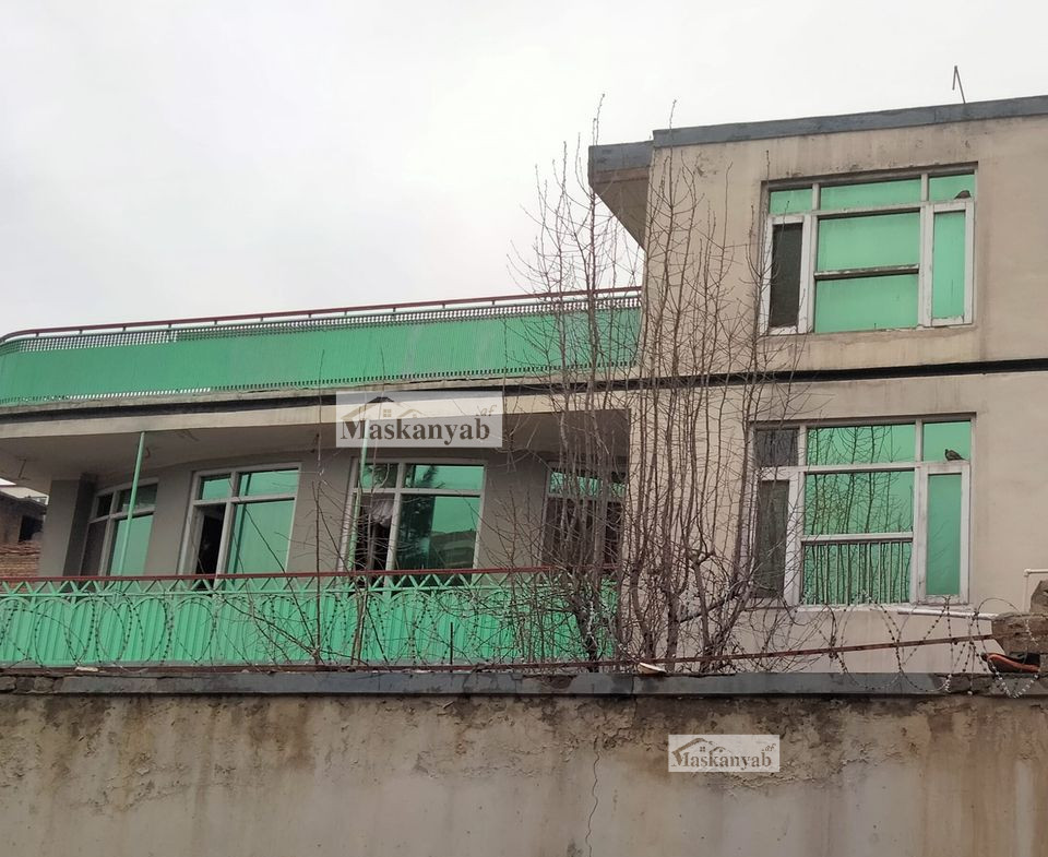 Three-floor house for sale in Karte New, Sarak New