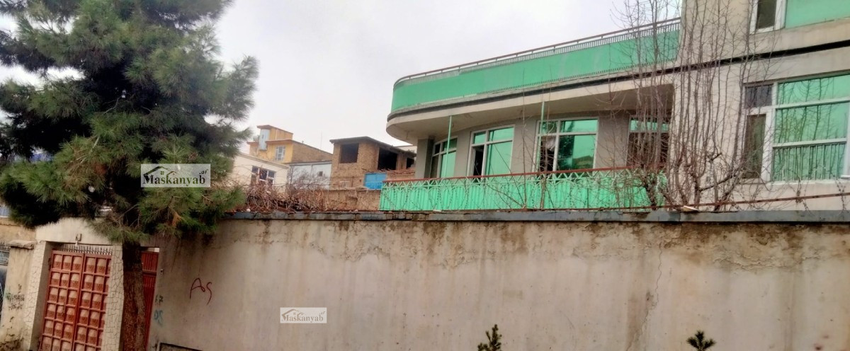 Three-floor house for sale in Karte New, Sarak New