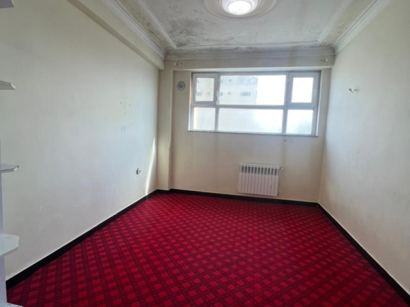 Three-room apartment for rent in Qala-e Fatihullah