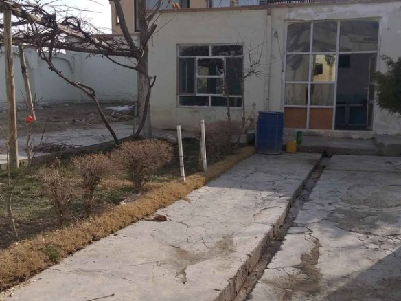 Three-room house for mortgage in Qala-e Khatir