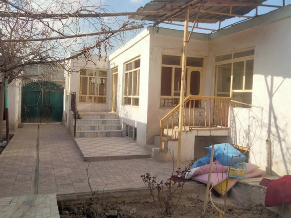 Three-room house for rent in Karte new, Sarak-e new
