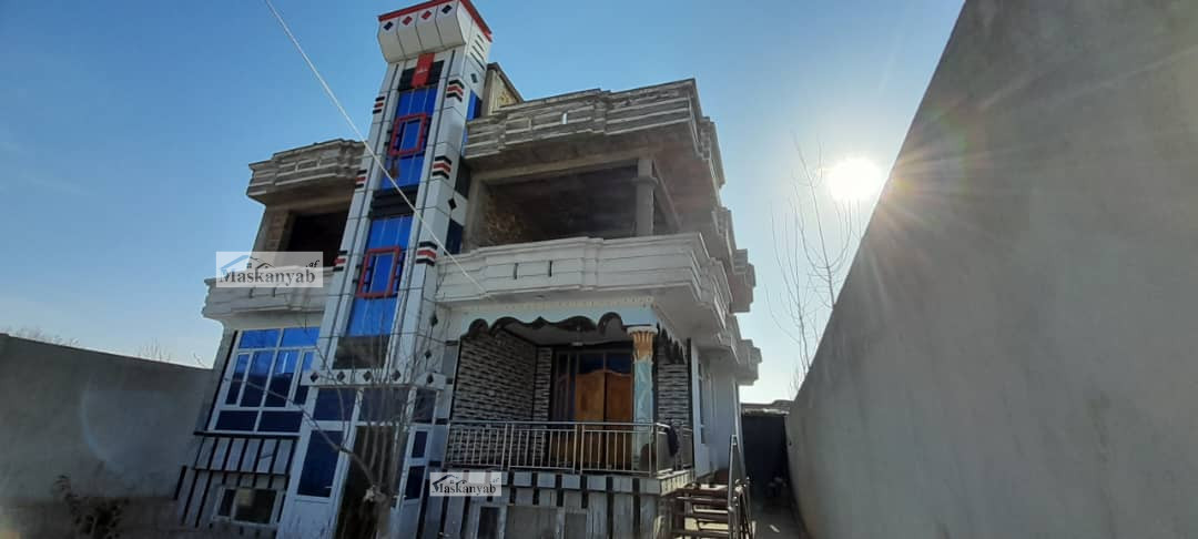 Three-room house for sale in Takhar