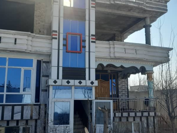 Three-room house for sale in Takhar