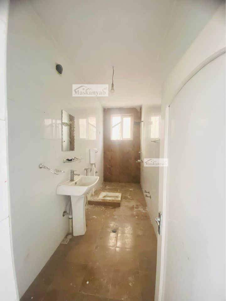 Two-floor house for rent in Taimani Project square