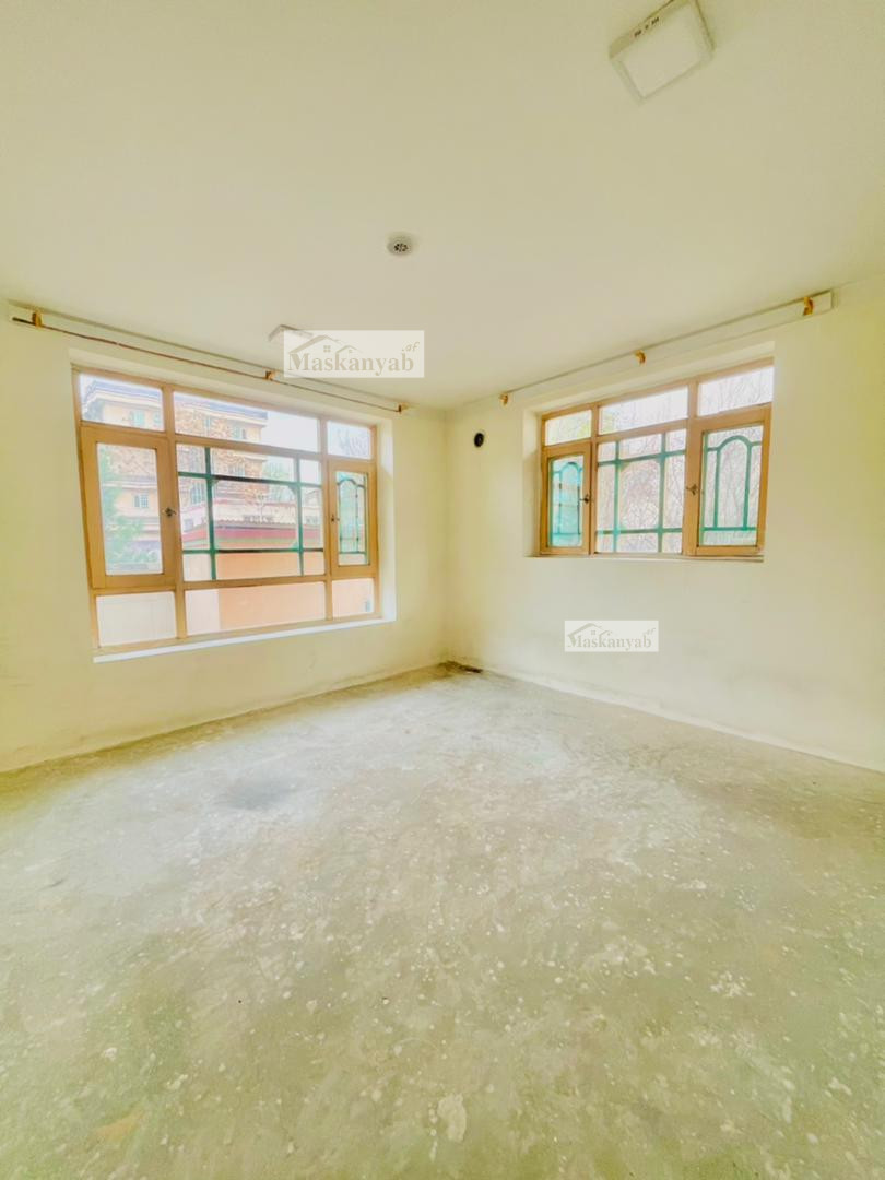 10-room house for rent in Traffic square, Kabul