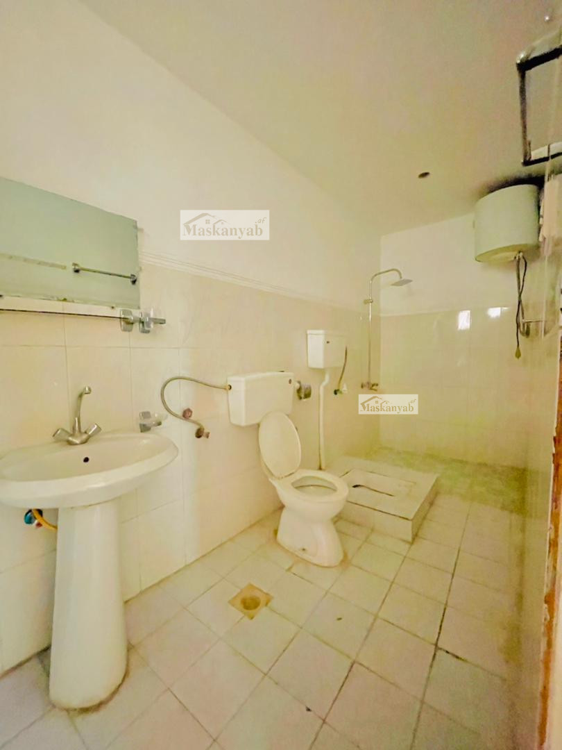 10-room house for rent in Traffic square, Kabul