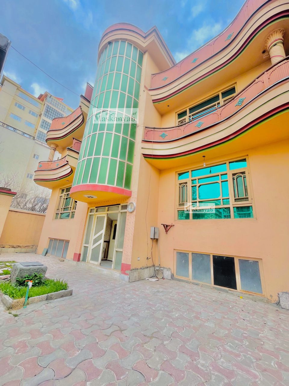 10-room house for rent in Traffic square, Kabul