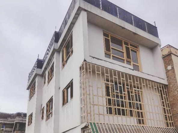 Five-room house for sale in District 7, Kabul