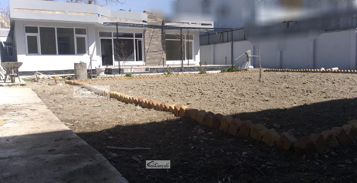 Four-room house for rent in Wazir Akbar Khan