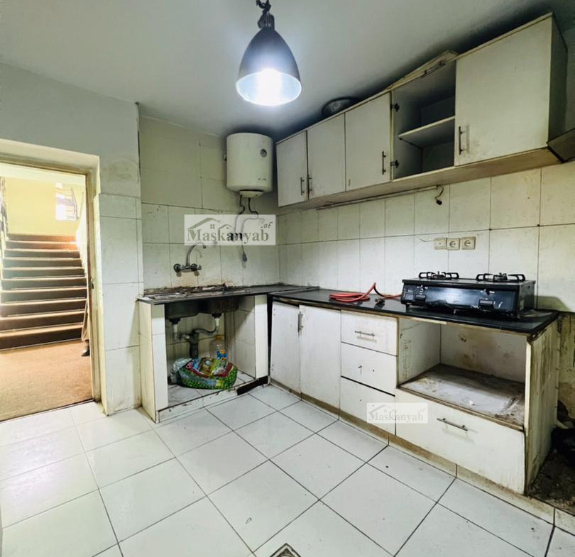 Nine-room house for rent in Wazir Mohammad Akbar Khan