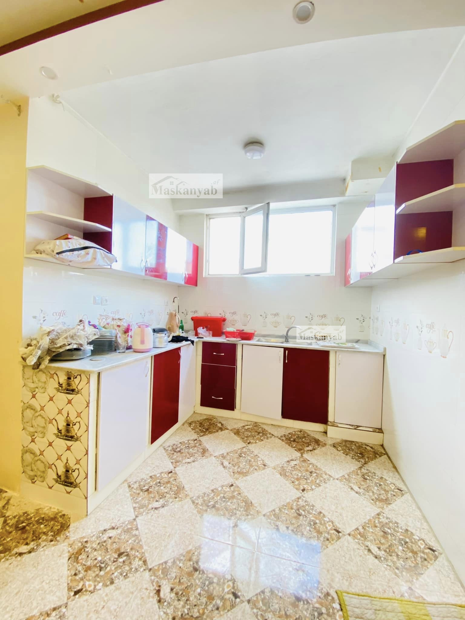 Three-room apartment for mortgage in Taimani