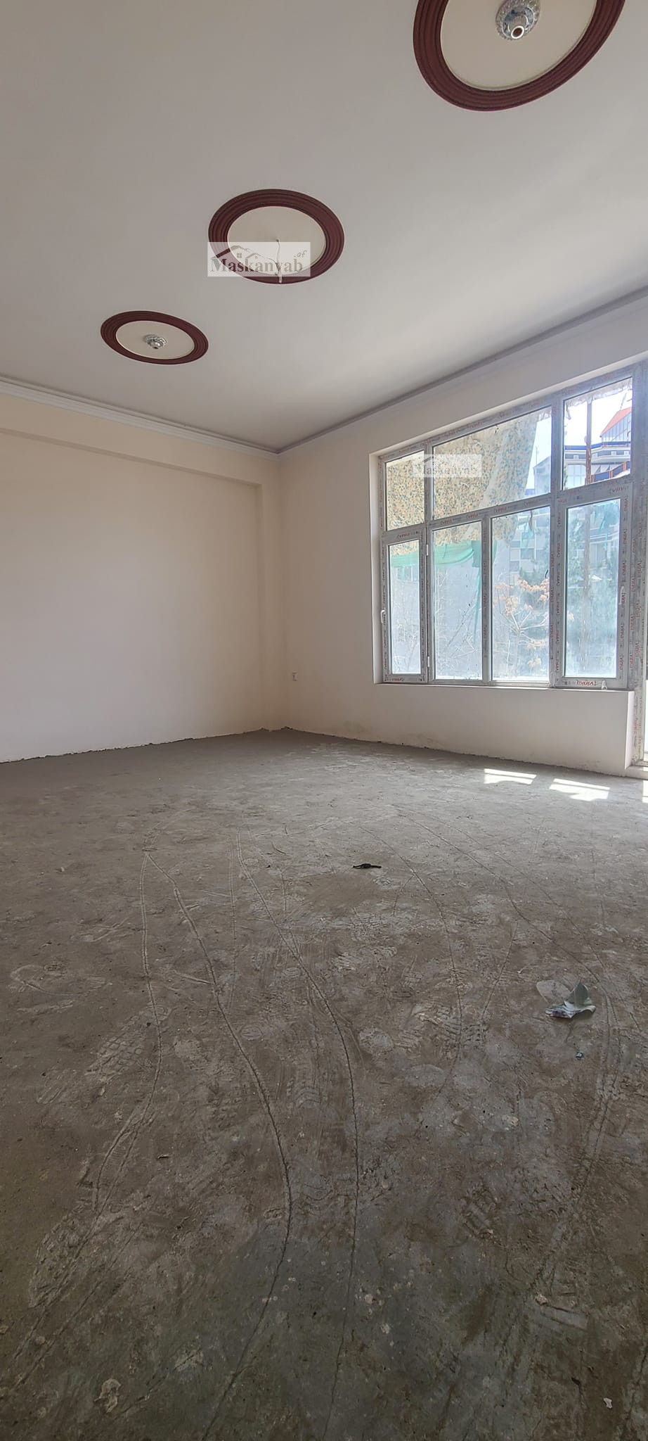 Three-room apartment for mortgage on 5th Street of Taimani Project
