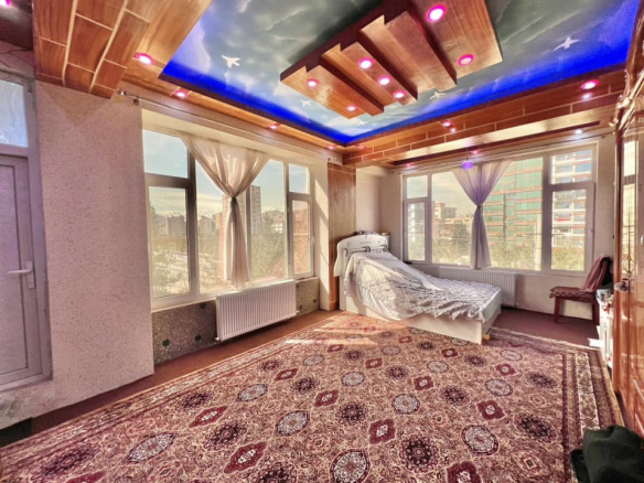 Three-room apartment for sale on 5th Street of Taimani