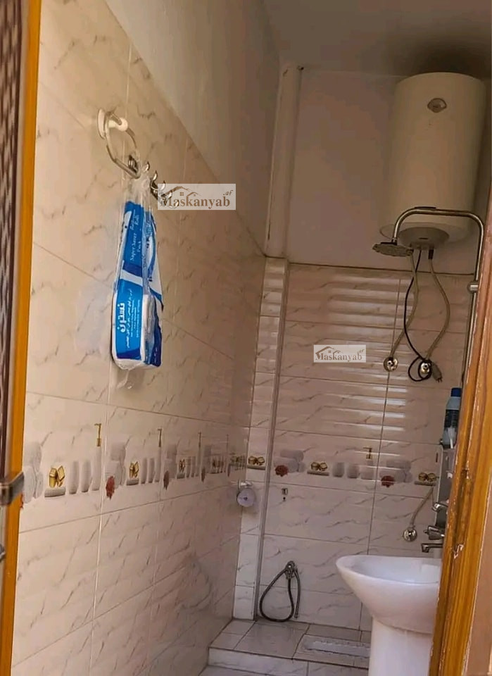 House for sale between Asp ha Square and Sara-e Shamali