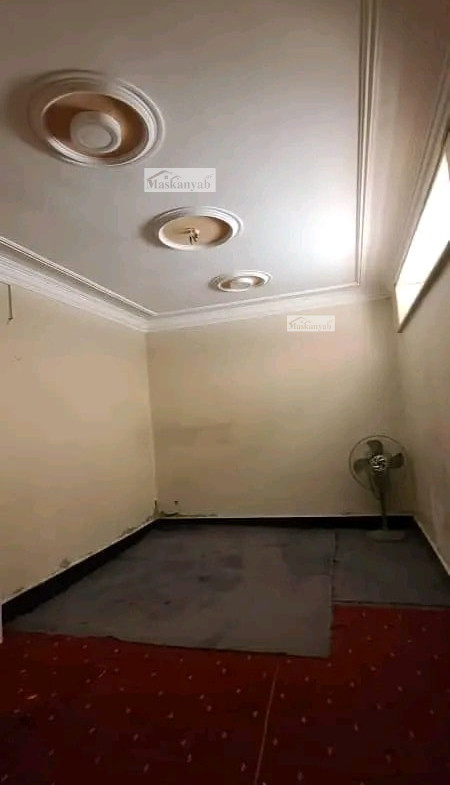 House for sale between Asp ha Square and Sara-e Shamali
