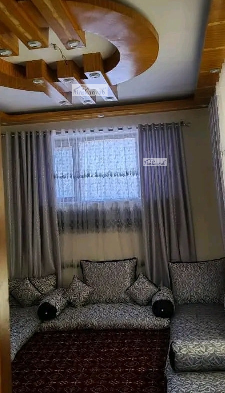House for sale between Asp ha Square and Sara-e Shamali