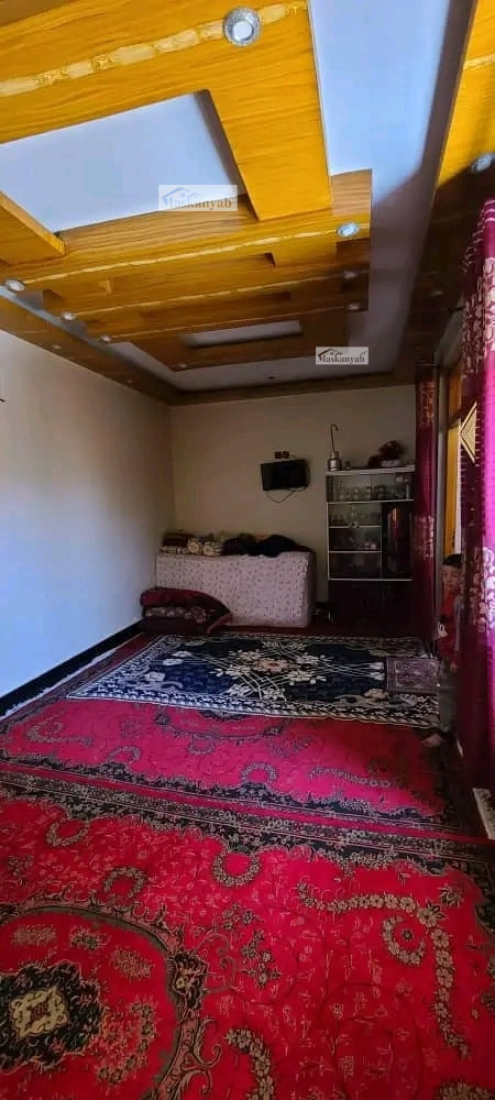 House for sale between Asp ha Square and Sara-e Shamali