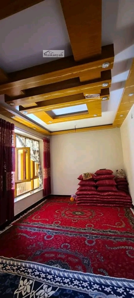 House for sale between Asp ha Square and Sara-e Shamali
