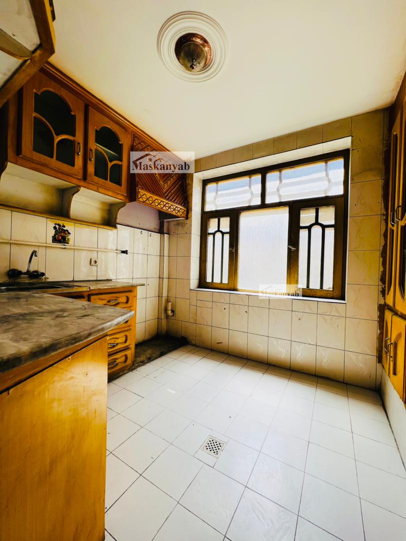 Four-floor house for rent in Old Taimani