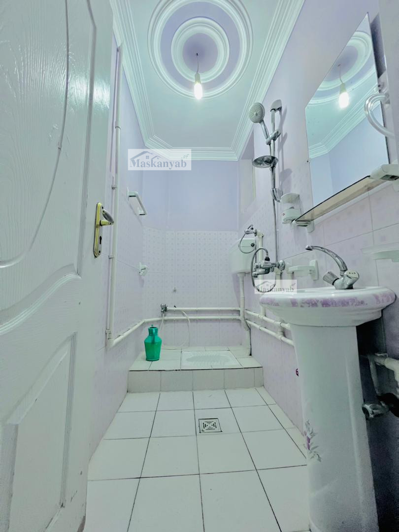 Four-floor house for rent in Old Taimani