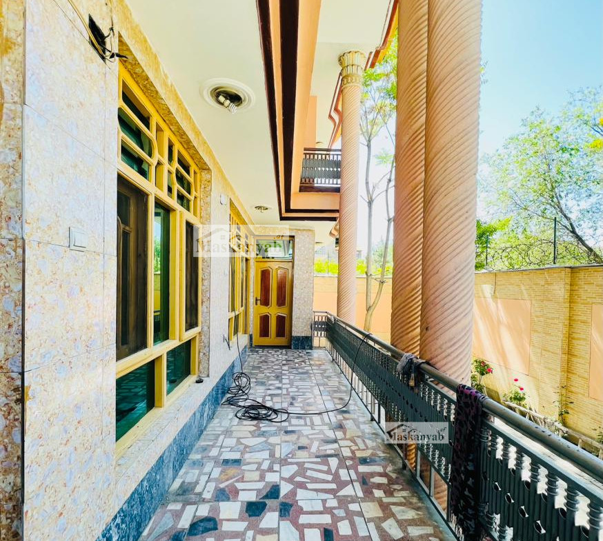 Four-floor house for rent in Old Taimani
