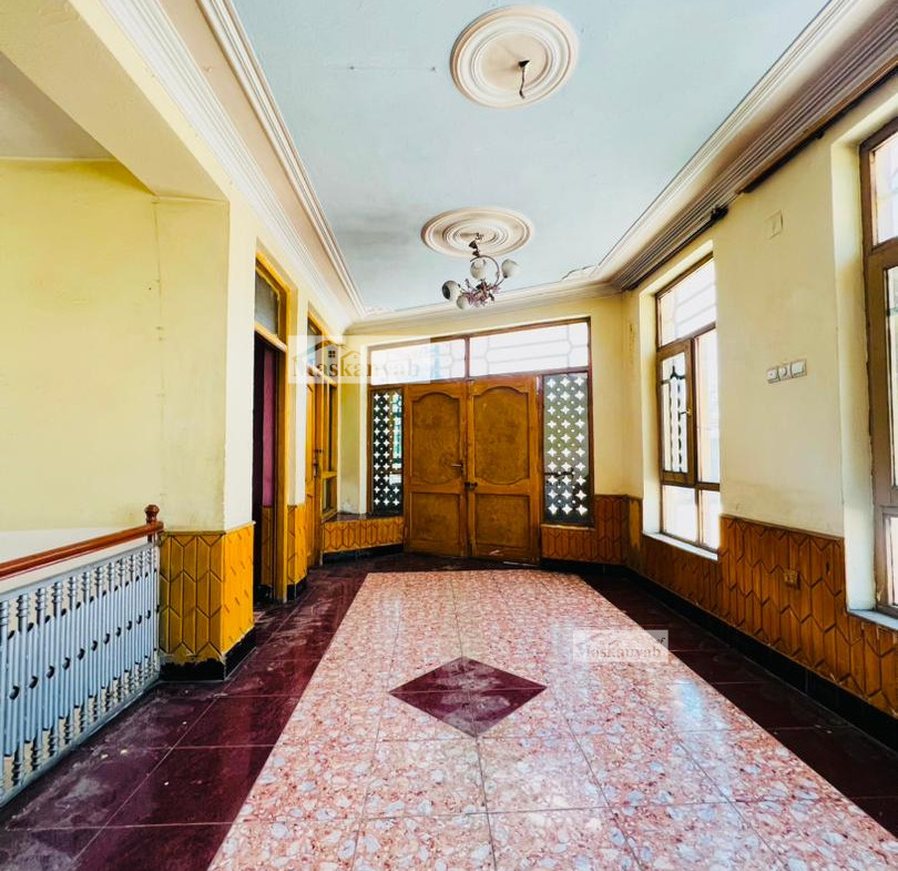 Four-floor house for rent in Old Taimani