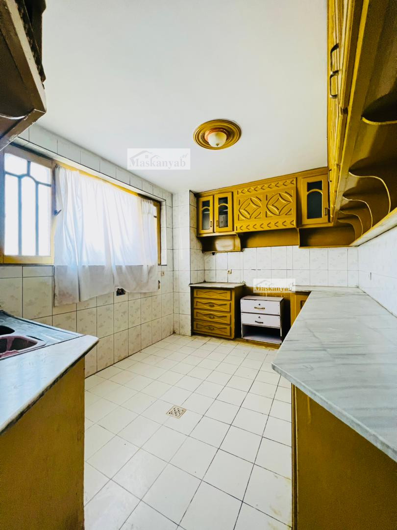 Four-floor house for rent in Old Taimani