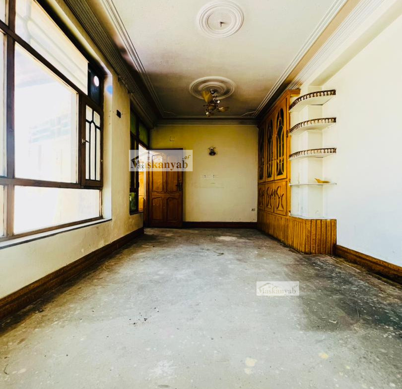 Four-floor house for rent in Old Taimani